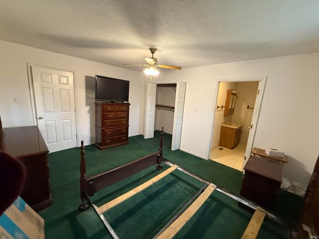 580 NE 1st Street, Linton, IN 47441