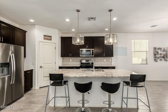 10696 W Chestnut Street, Marana, AZ 85653