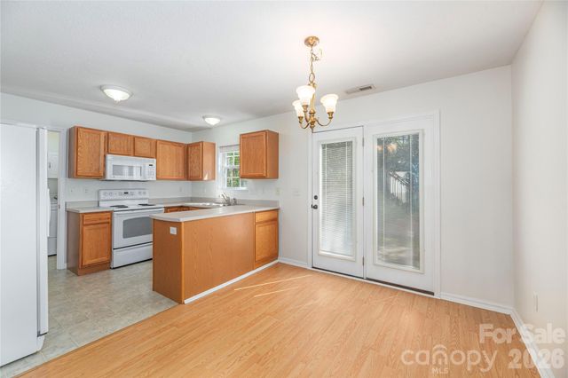 46 Chesire Way, Fletcher, NC 28732