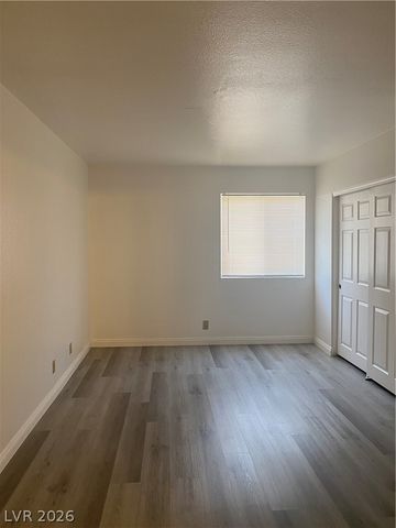5221 River Glen Drive 195, Las Vegas, NV 89103