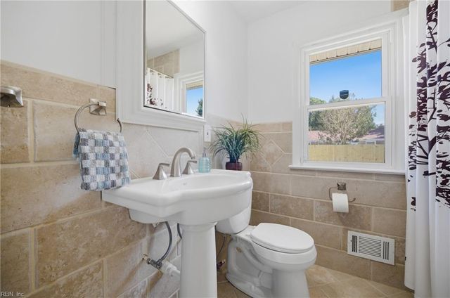 1712 Keeling RD, Virginia Beach, VA 23455