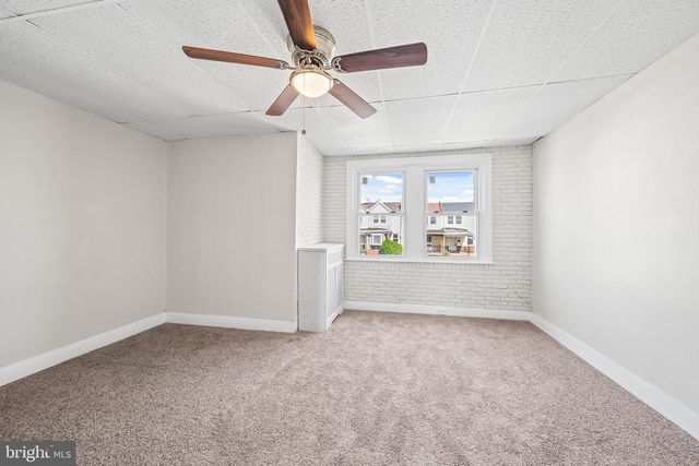 128 WHITELY TER, Darby, PA 19023