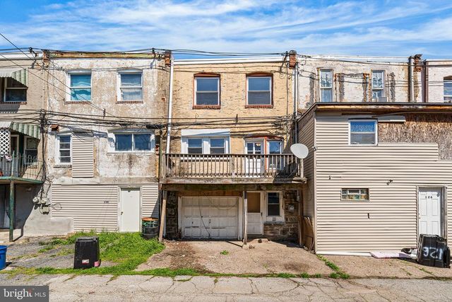 128 WHITELY TER, Darby, PA 19023