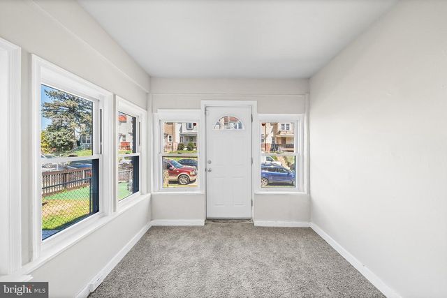 128 WHITELY TER, Darby, PA 19023