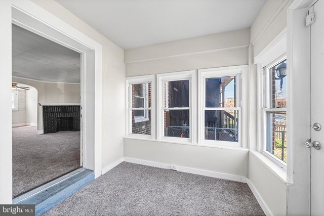 128 WHITELY TER, Darby, PA 19023
