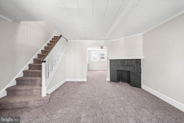 128 WHITELY TER, Darby, PA 19023