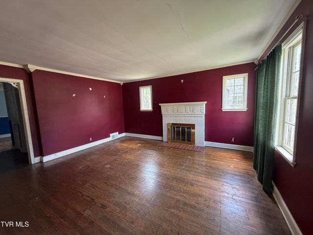 1017 Yadkin Street, Kingsport, TN 37660