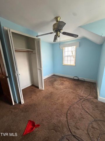 1017 Yadkin Street, Kingsport, TN 37660