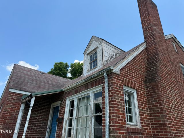 1017 Yadkin Street, Kingsport, TN 37660