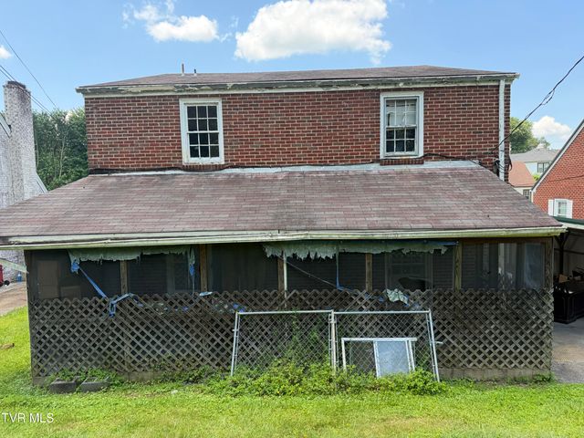 1017 Yadkin Street, Kingsport, TN 37660