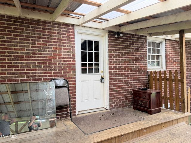 1017 Yadkin Street, Kingsport, TN 37660
