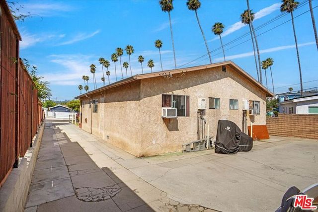 2737 W Avenue 30 Avenue, Los Angeles, CA 90065