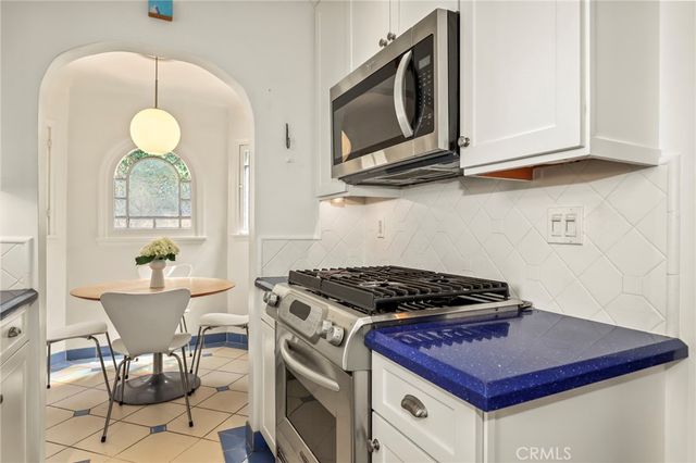 1619 S Curson, Los Angeles, CA 90019