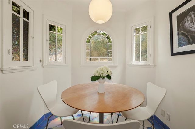 1619 S Curson, Los Angeles, CA 90019