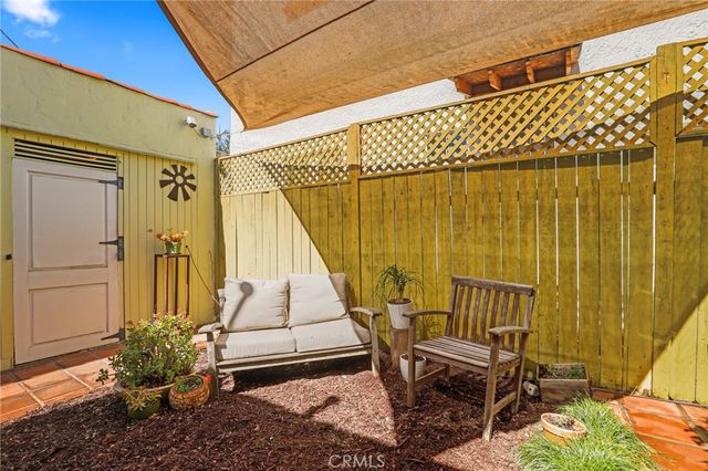 1619 S Curson, Los Angeles, CA 90019