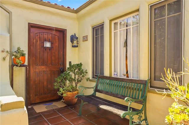 1619 S Curson, Los Angeles, CA 90019