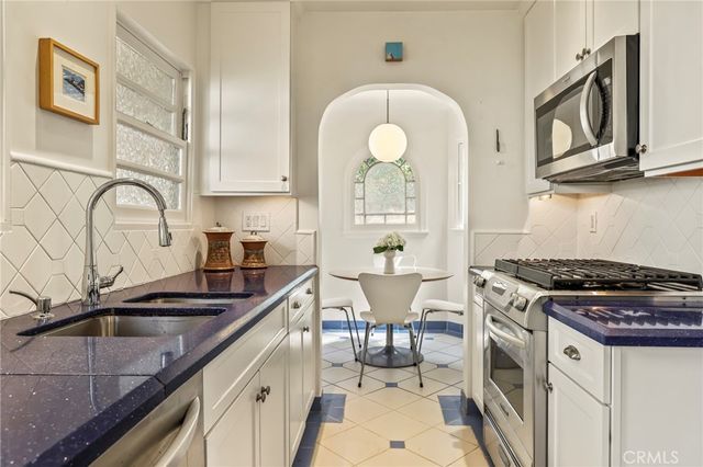 1619 S Curson, Los Angeles, CA 90019