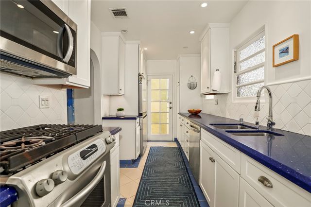 1619 S Curson, Los Angeles, CA 90019