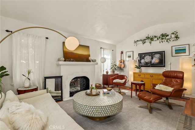 1619 S Curson, Los Angeles, CA 90019