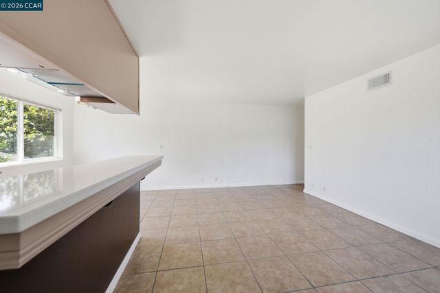34732 Skylark Dr 4, Union City, CA 94587