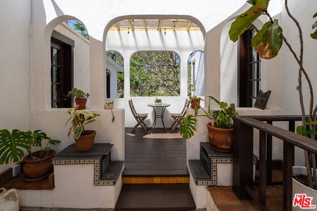 1633 Lemoyne Street, Los Angeles, CA 90026