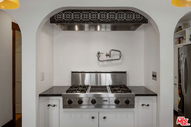 1633 Lemoyne Street, Los Angeles, CA 90026