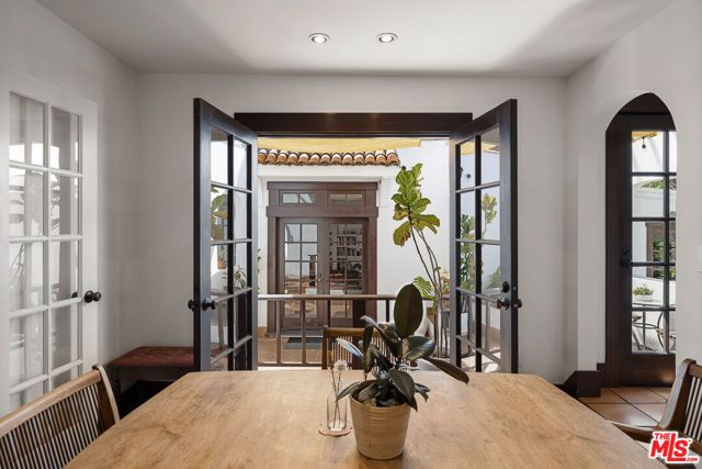 1633 Lemoyne Street, Los Angeles, CA 90026