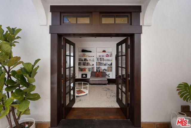 1633 Lemoyne Street, Los Angeles, CA 90026