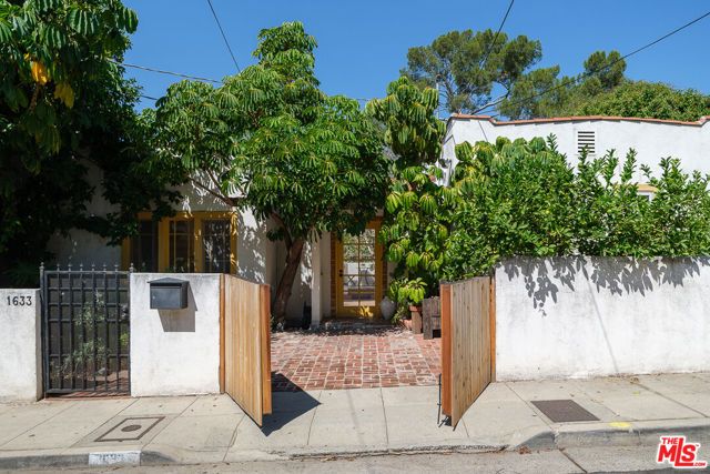 1633 Lemoyne Street, Los Angeles, CA 90026