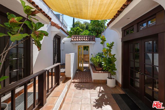1633 Lemoyne Street, Los Angeles, CA 90026
