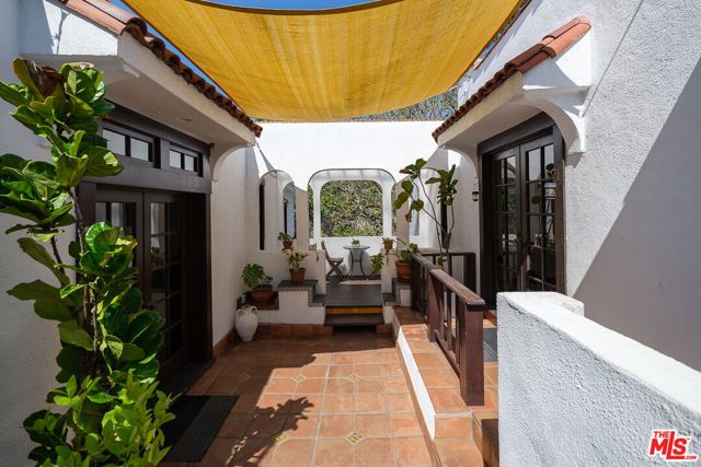 1633 Lemoyne Street, Los Angeles, CA 90026