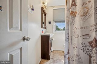 5387-1/2 CHARLES ST, Philadelphia, PA 19124