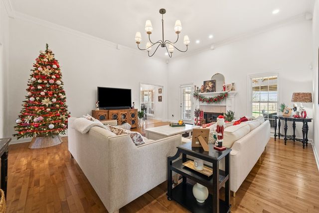 160 Farmhill Drive, Hopkinsville, KY 42240