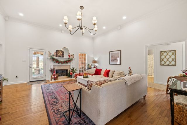 160 Farmhill Drive, Hopkinsville, KY 42240