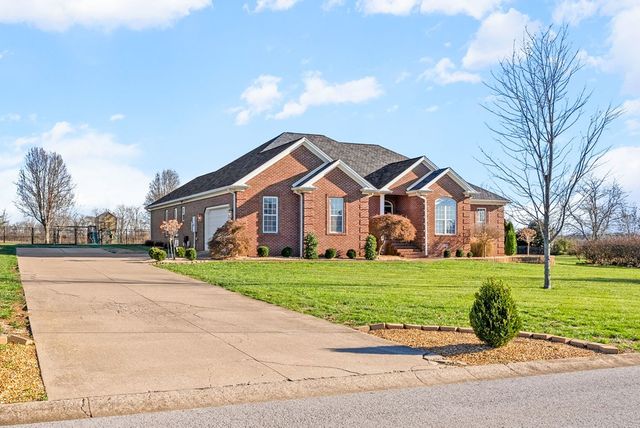 160 Farmhill Drive, Hopkinsville, KY 42240