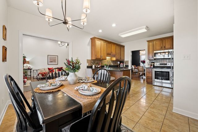 160 Farmhill Drive, Hopkinsville, KY 42240