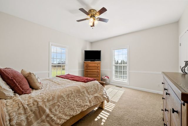 160 Farmhill Drive, Hopkinsville, KY 42240