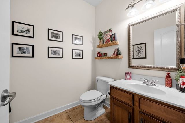 160 Farmhill Drive, Hopkinsville, KY 42240