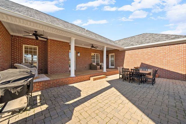 160 Farmhill Drive, Hopkinsville, KY 42240