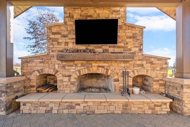 160 Farmhill Drive, Hopkinsville, KY 42240