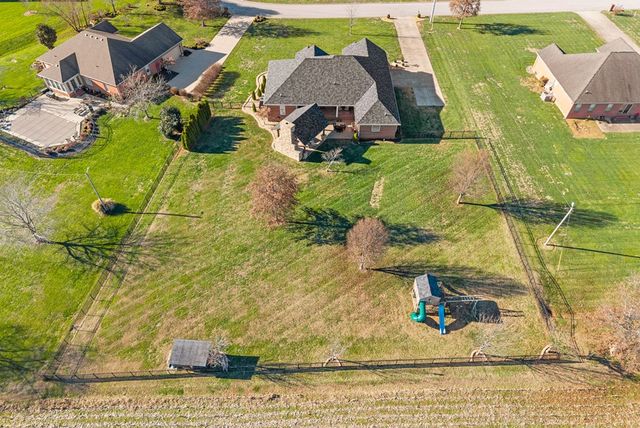 160 Farmhill Drive, Hopkinsville, KY 42240