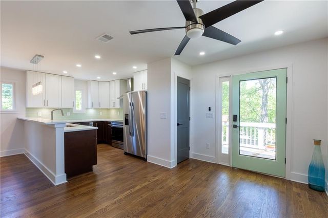 866 Nottingham Drive, Avondale Estates, GA 30002