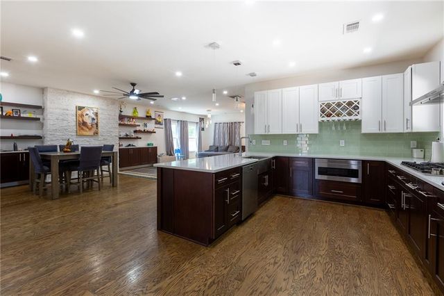 866 Nottingham Drive, Avondale Estates, GA 30002