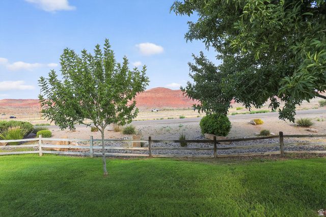 24 COTTONWOOD LN, Hurricane, UT 84737
