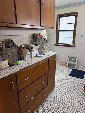 1034 Woodlawn Avenue, Michigan City, IN 46360