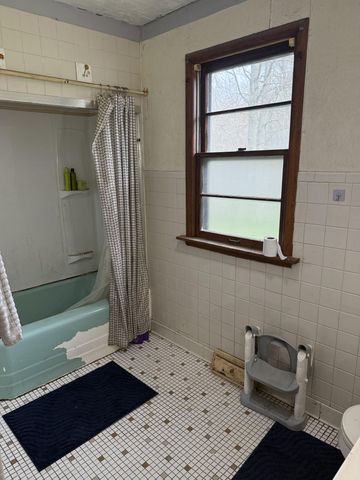 1034 Woodlawn Avenue, Michigan City, IN 46360