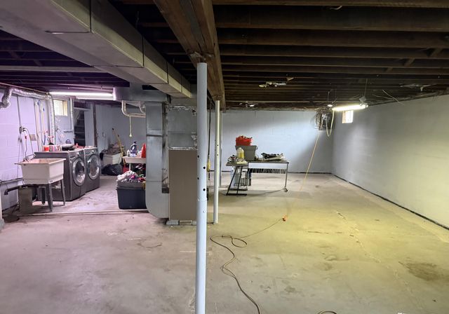 1034 Woodlawn Avenue, Michigan City, IN 46360