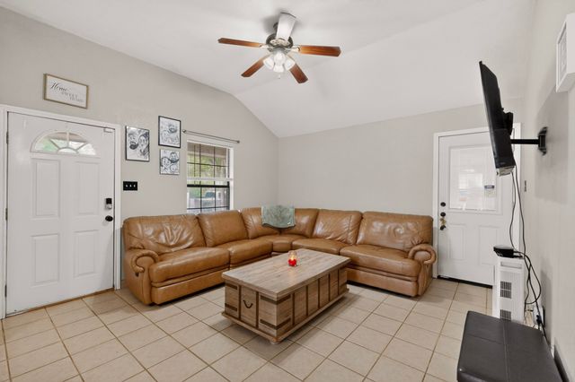 494 Park Street, Cleburne, TX 76031