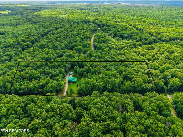246 Cross Drive, Monterey, TN 38574