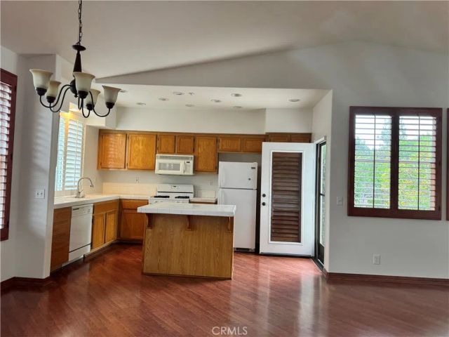 606 Larkridge, Irvine, CA 92618
